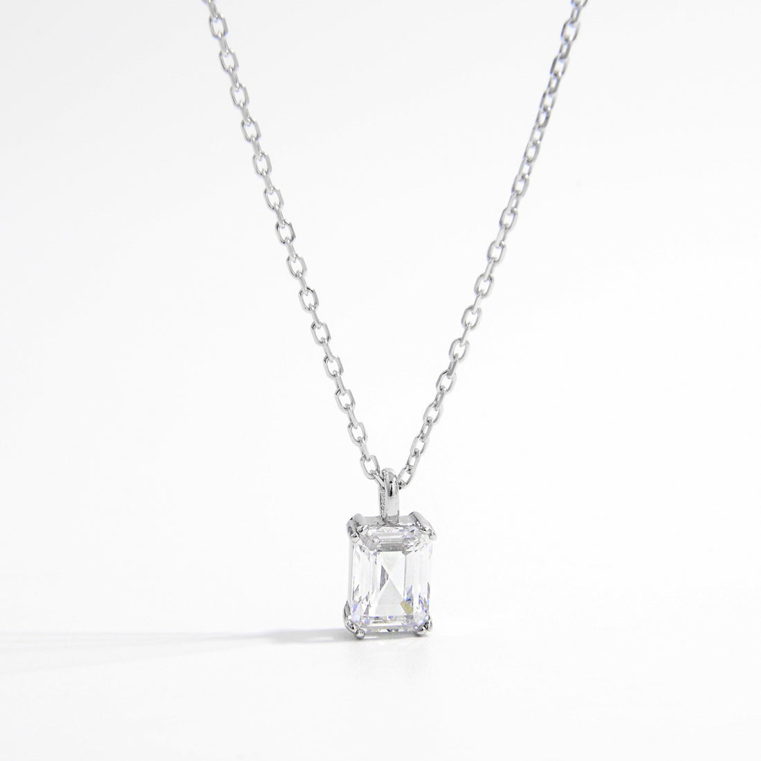 925 Sterling Silver Zircon Pendant Necklace 