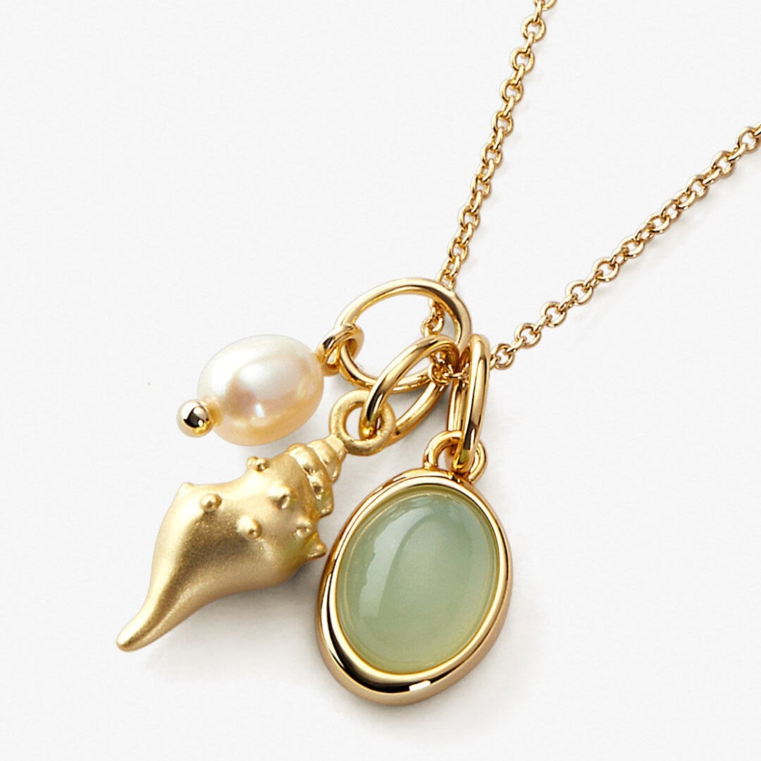 14K Gold-Plated Natural Crystal Conch Pendant Necklace 