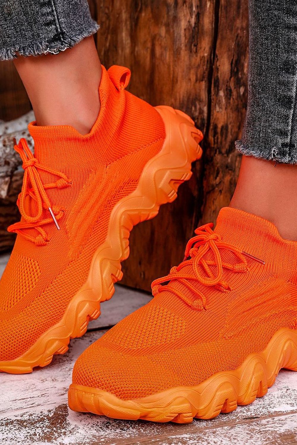 Mesh Lace-Up Round Toe Athletic 