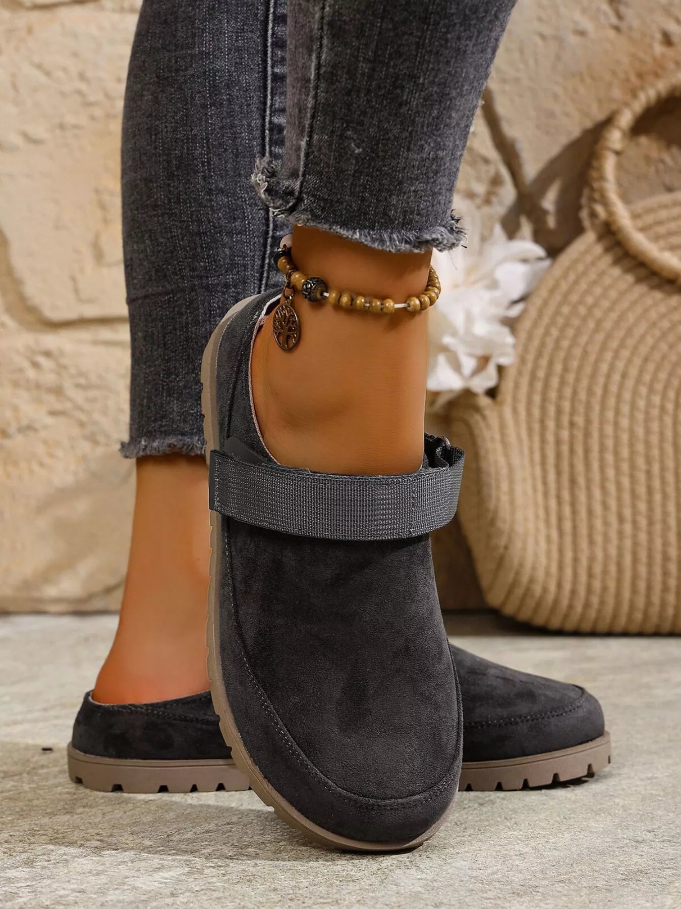 Round Toe Flats Slip-Ons 