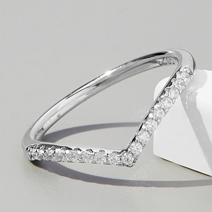 V Shape Inlaid Zircon 925 Sterling Silver Ring 
