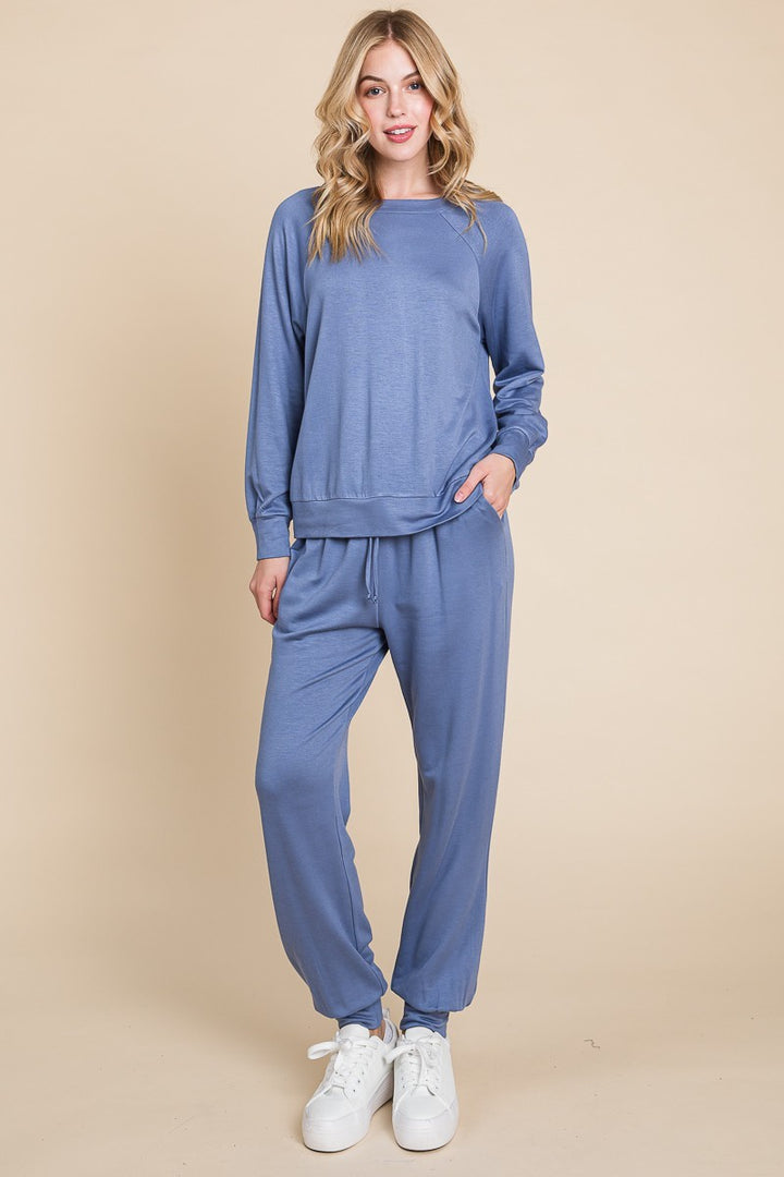 Super Lady Round Neck Raglan Sleeve Top and Pants Lounge Set 