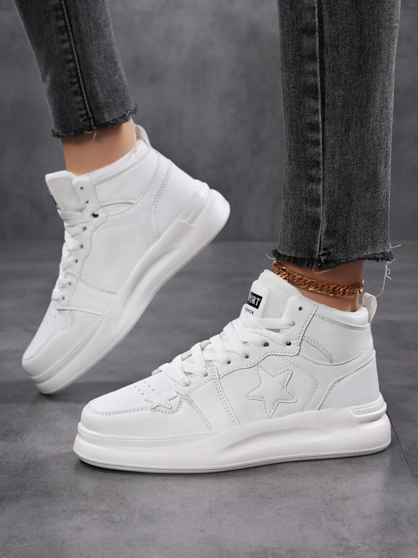 Star Pattern Lace Up Sneakers 