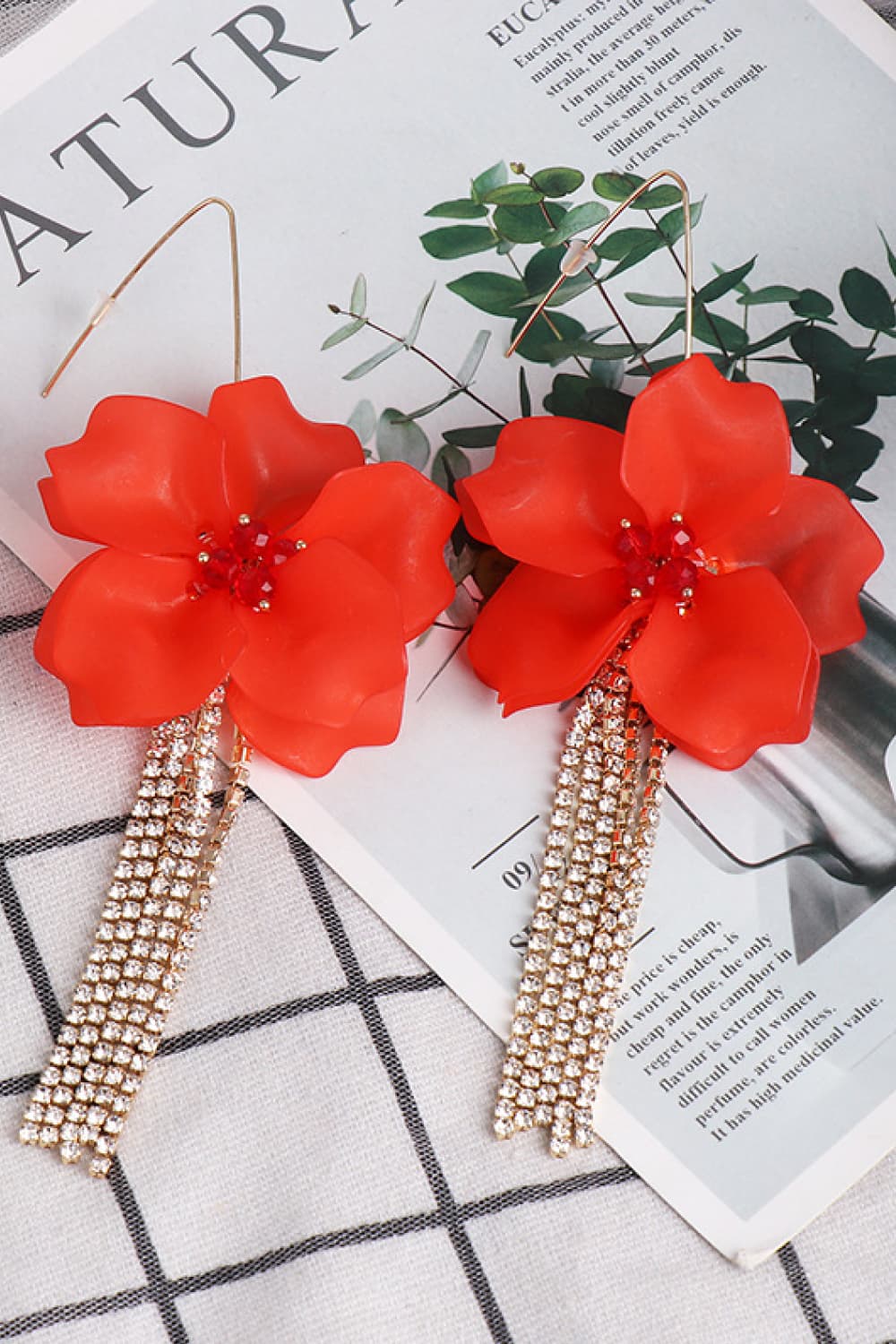 Flower Shape Acrylic Dangle Earrings 