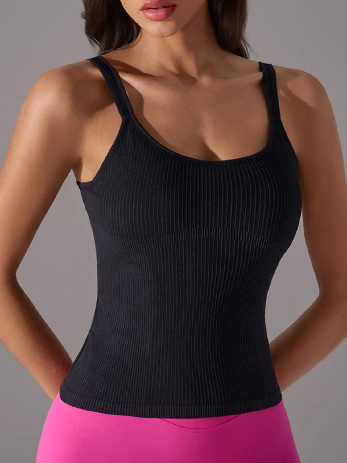 Scoop Neck Active Tank with Detachable Chest Pads 