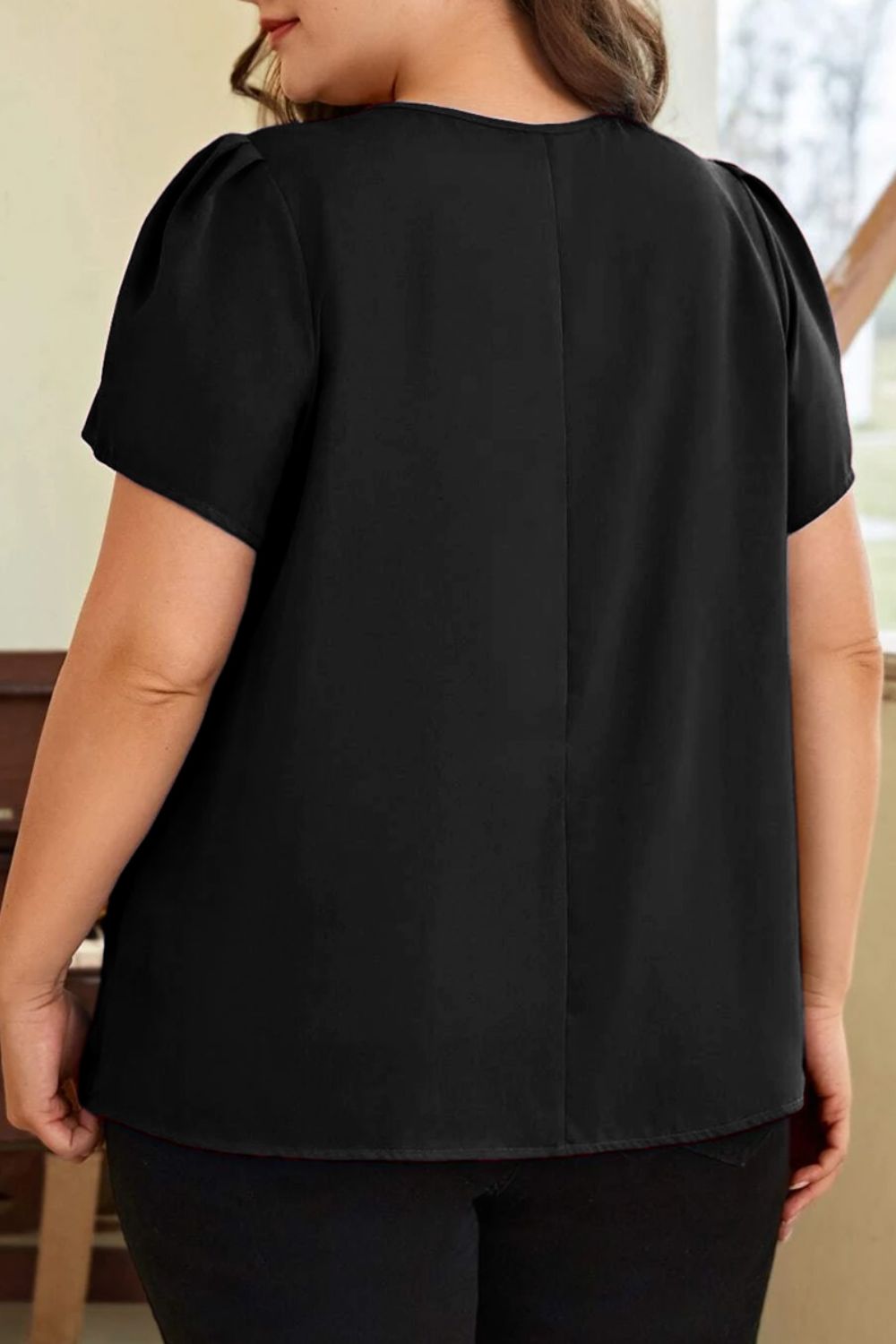 Plus Size Round Neck Short Sleeve Blouse 