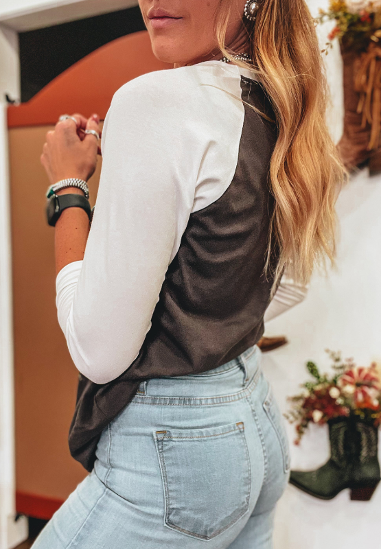 Graphic Contrast Round Neck Raglan Sleeve T-Shirt 