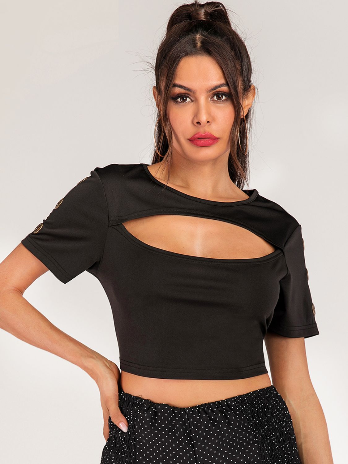 Cutout Grommet Detail Cropped Tee 