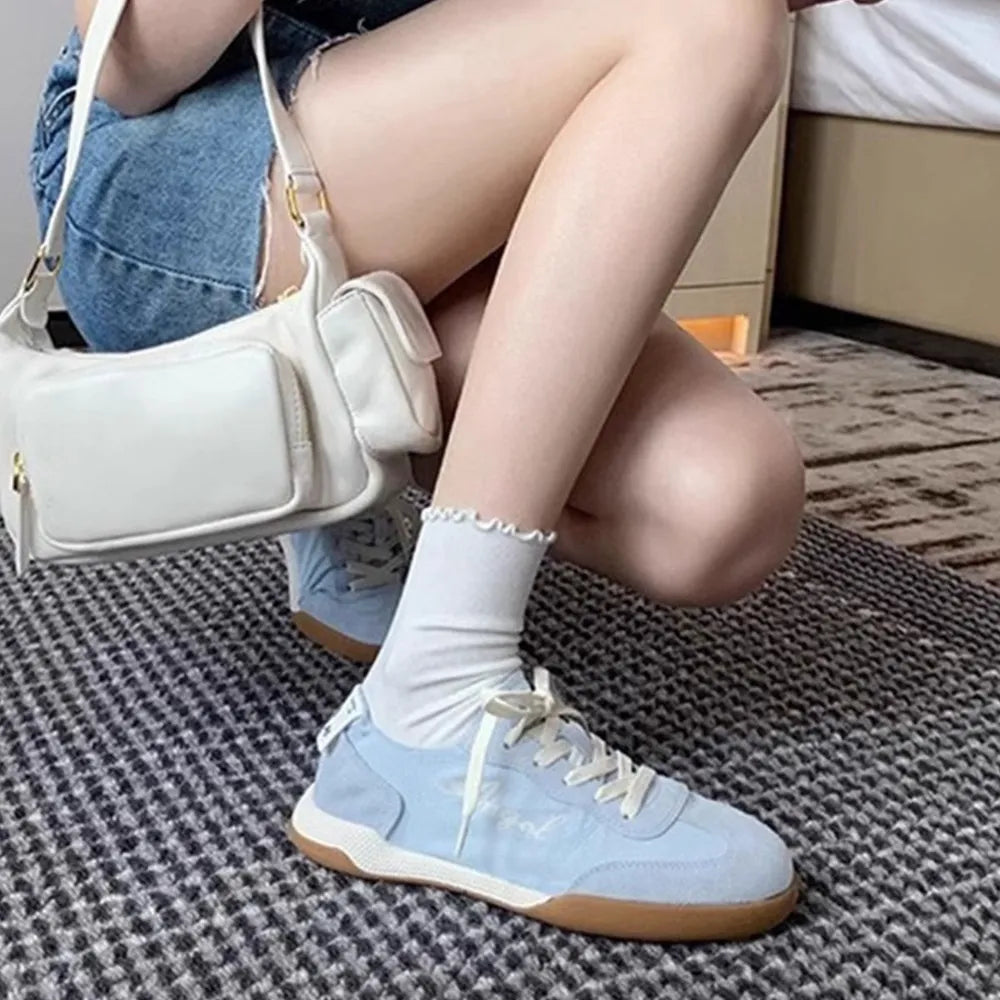 Lace Up Contrast Round Toe Flats Sneakers 