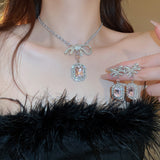 Alloy Crystal Geometric Pendant Necklace 
