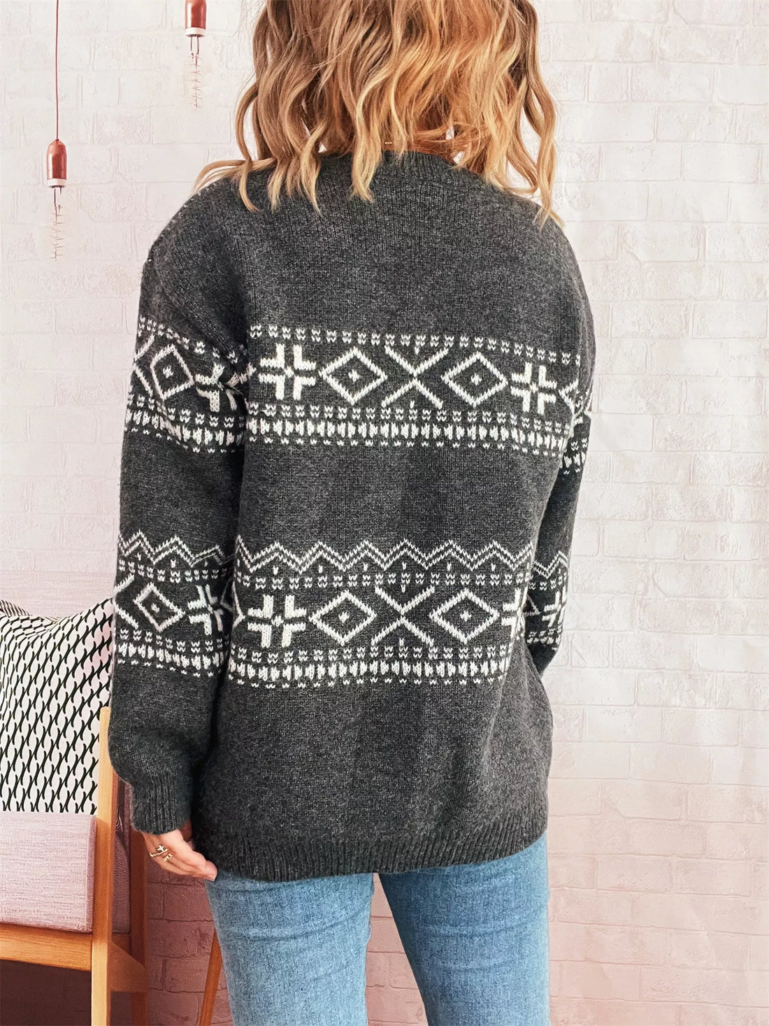 Geometric Dropped Shoulder Long Sleeve Sweater 