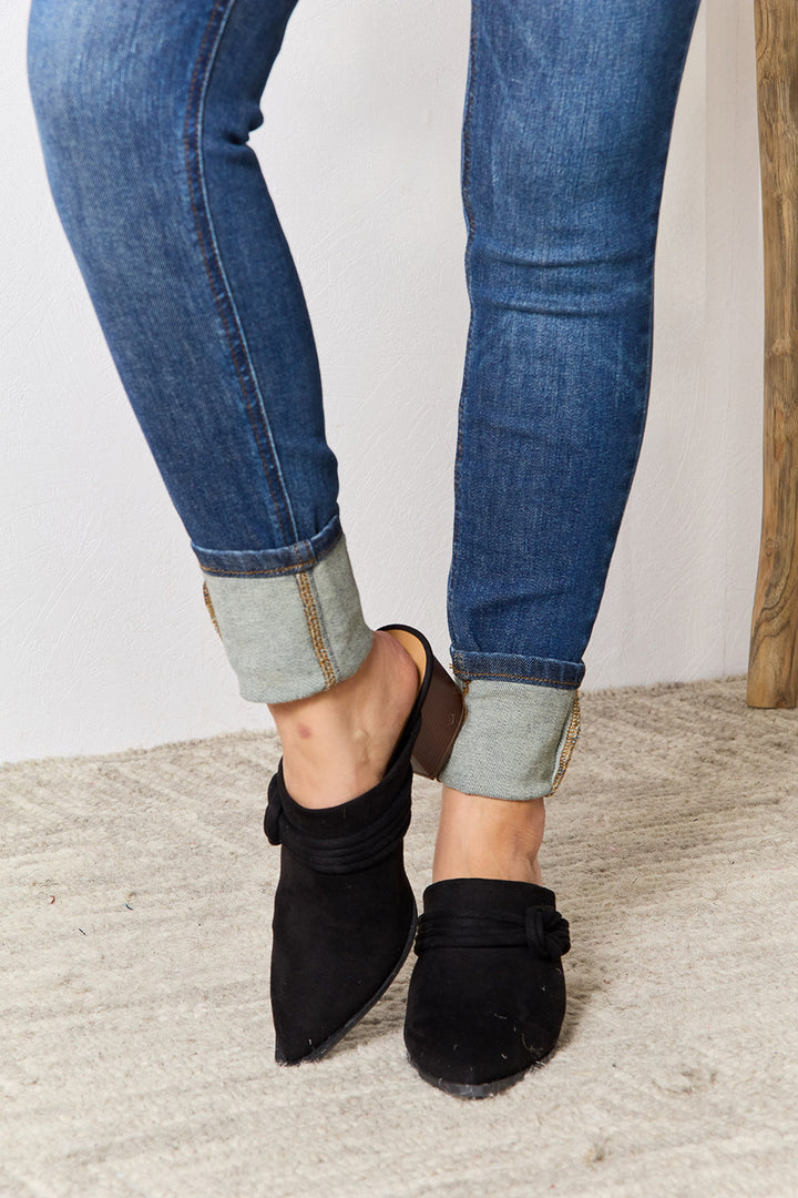 East Lion Corp Pointed-Toe Braided Trim Mules 