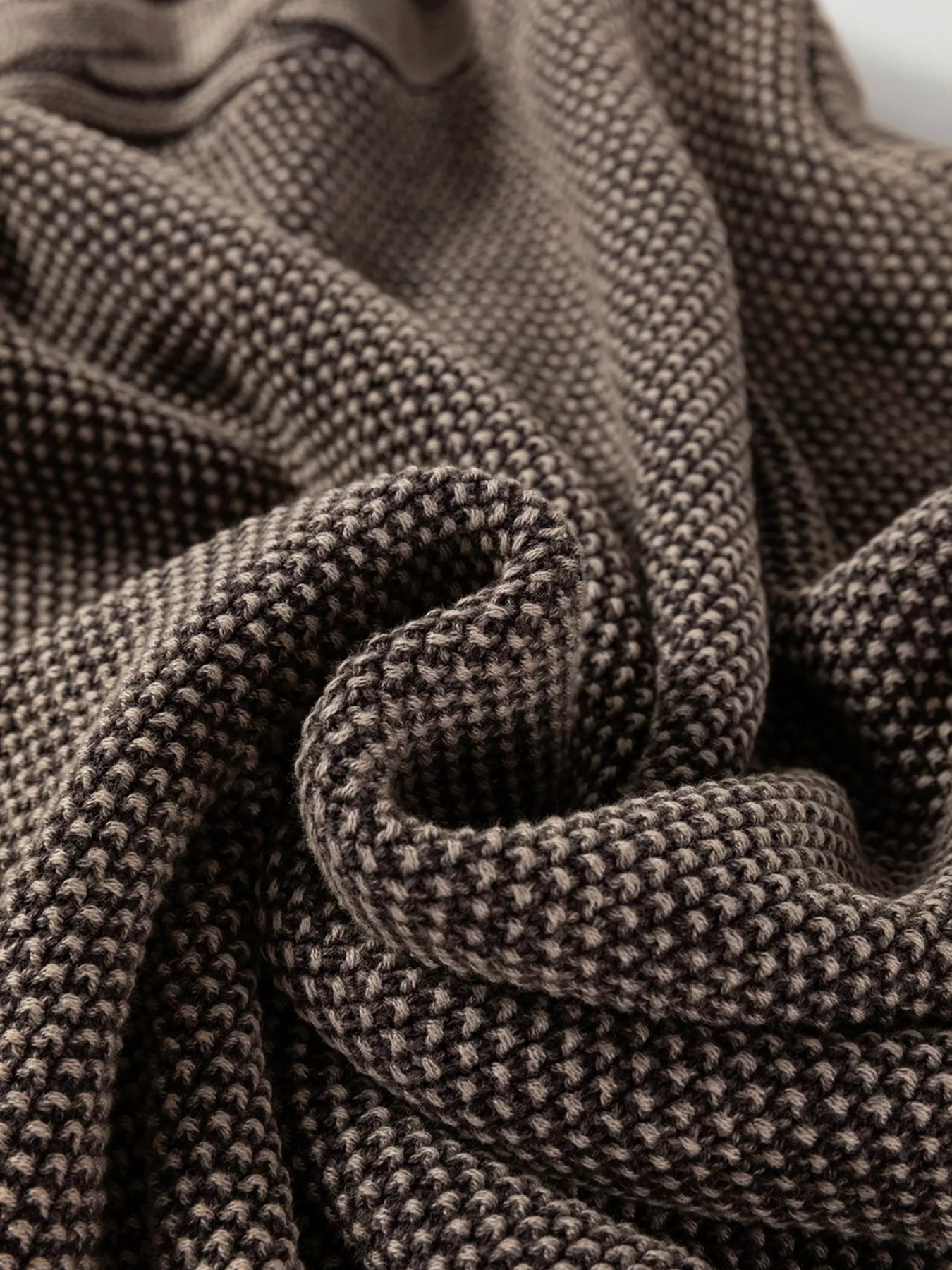 Contrast Cable Knit Sleeve Casual Sweater 