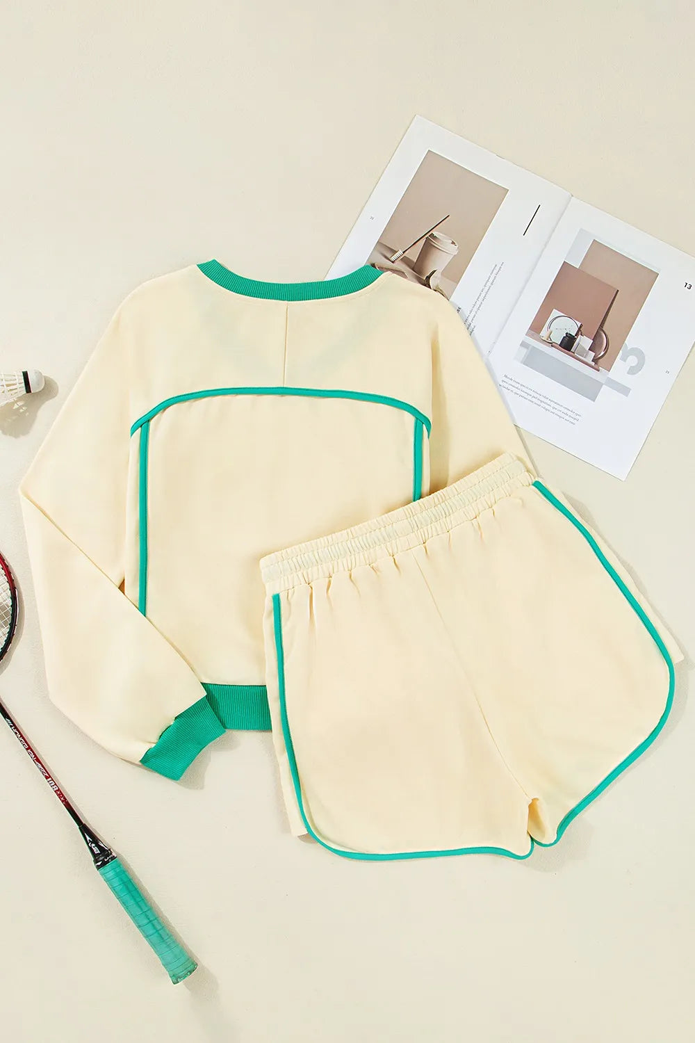 Contrast Round Neck Top and Shorts Set Two Piece Dresses