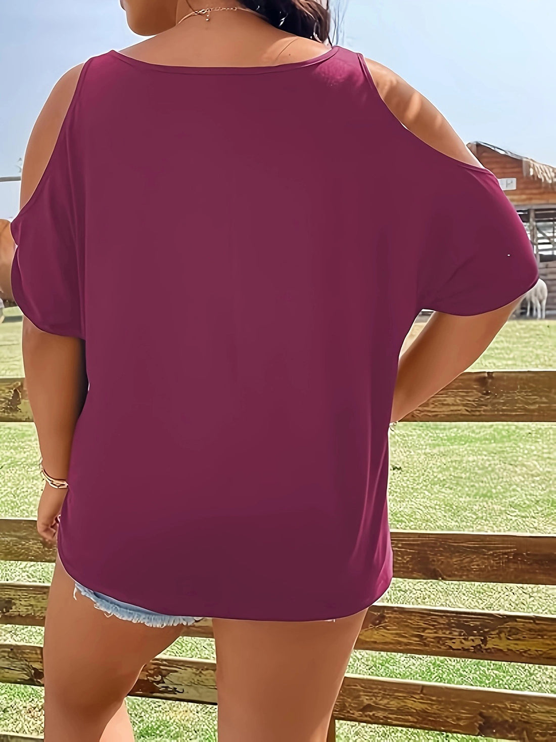 Plus Size Skeleton Graphic Round Neck Cold Shoulder T-Shirt 