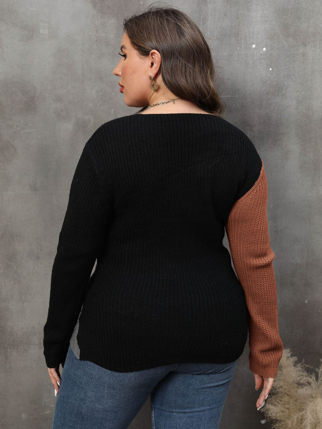 Plus Size Two-Tone Surplice Neck Sweater 