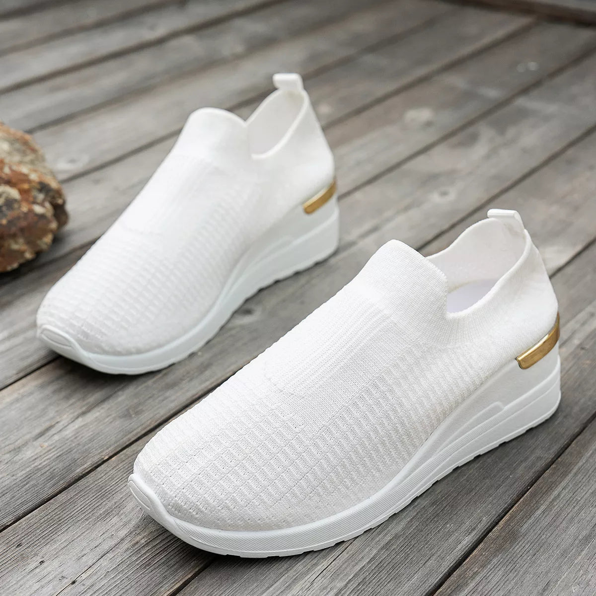 Mesh Round Toe Wedge Athletic 