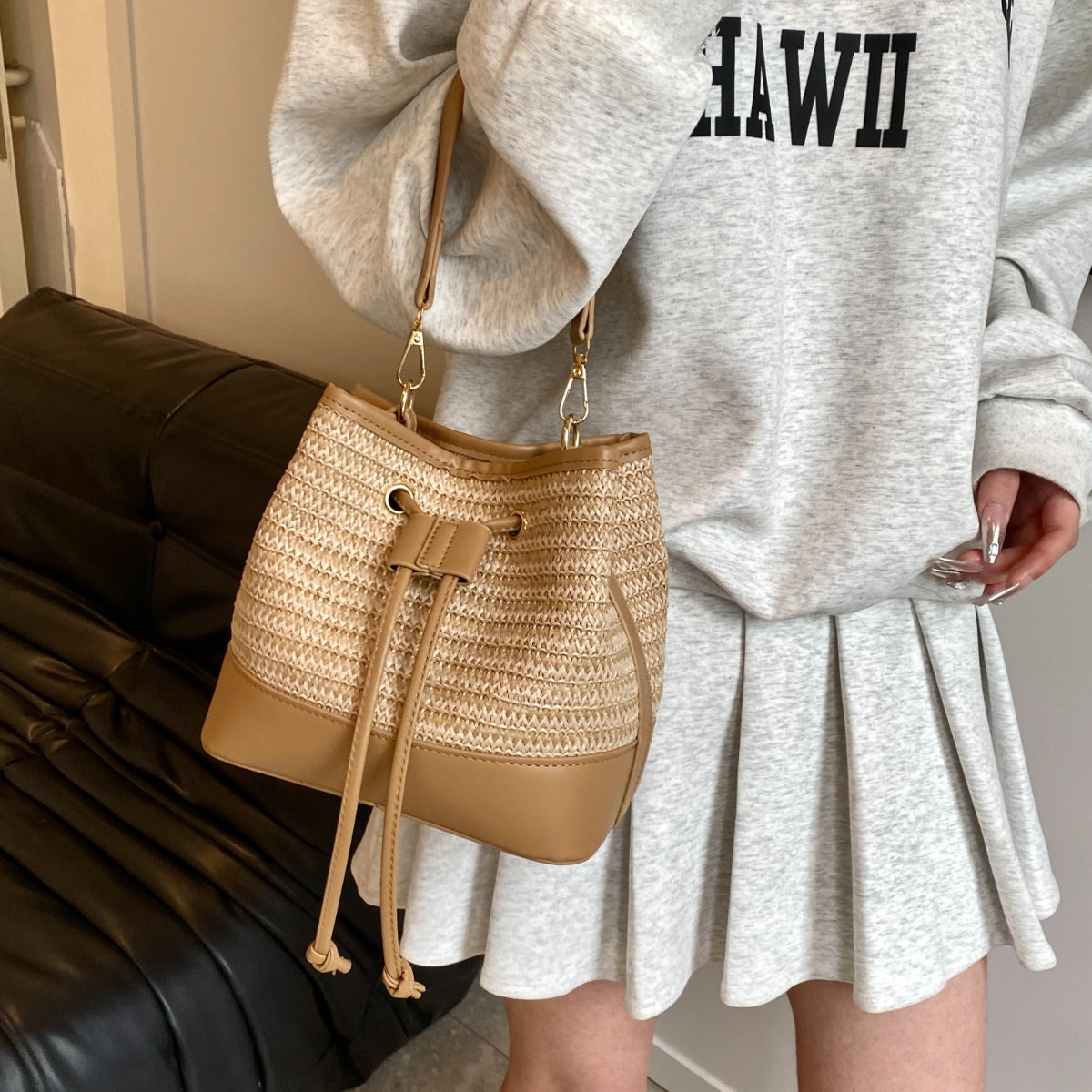 Straw Braided Shoulder Bag 