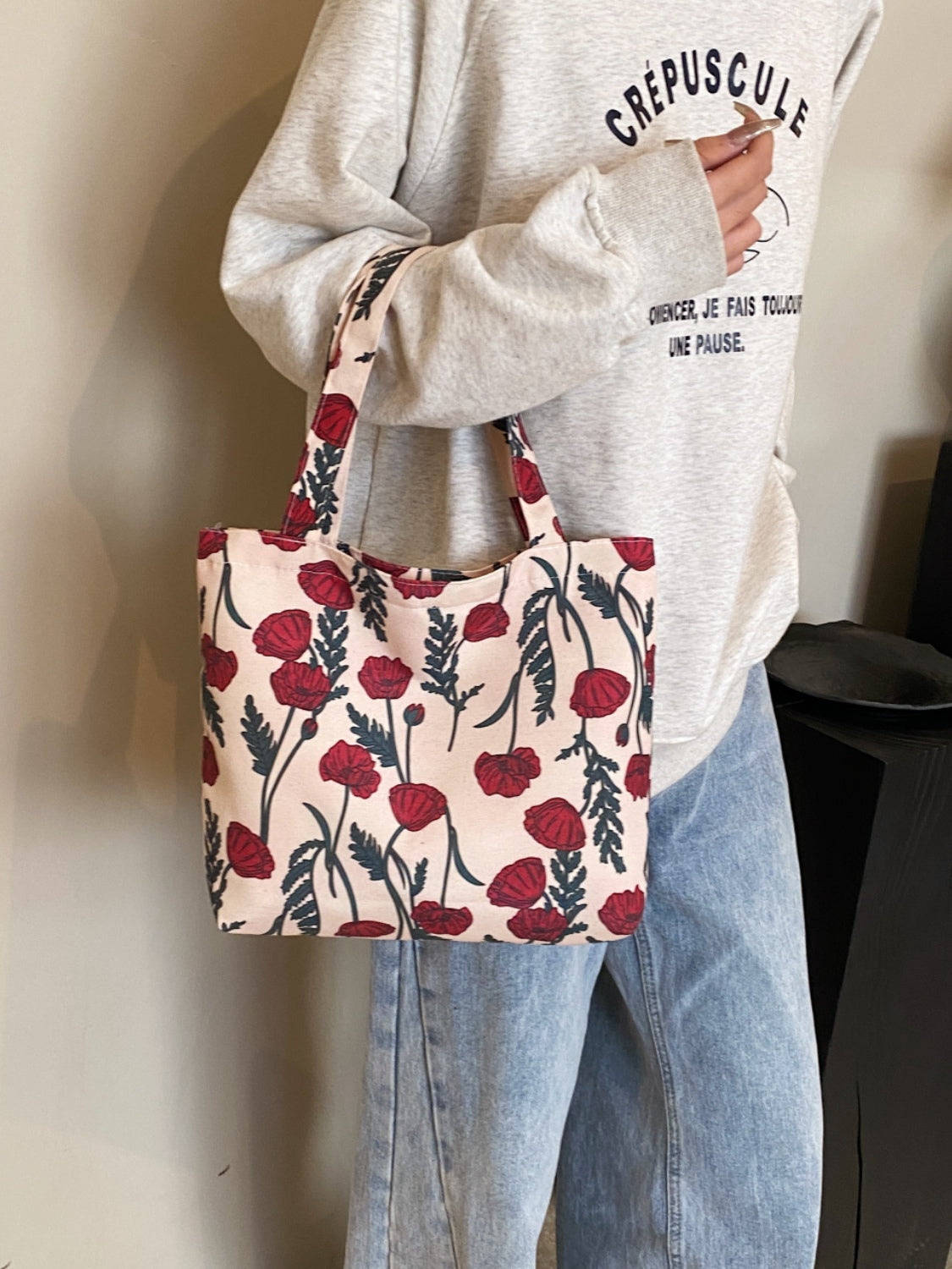 Printed Canvas Handbag with Zipper 