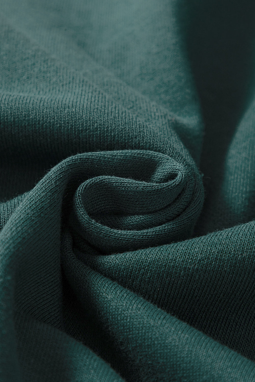 Evergreen Color Contrast Loose Pullover and Lace-up Waist Skort Set Two Piece Sets/Two Piece Dresses