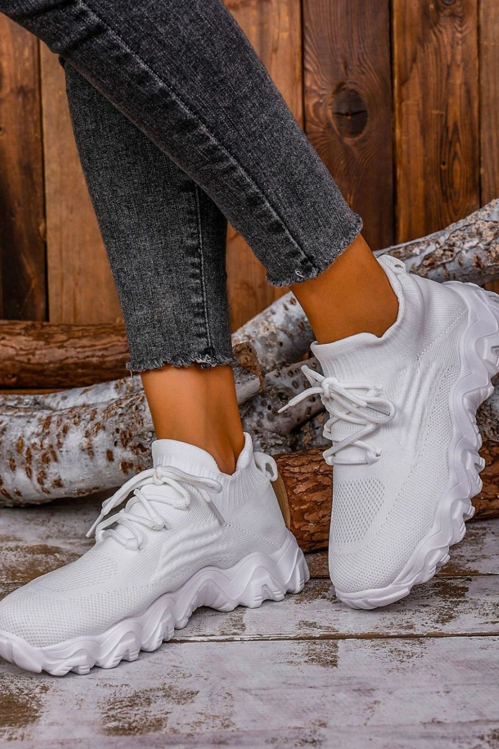 Mesh Lace-Up Round Toe Athletic 