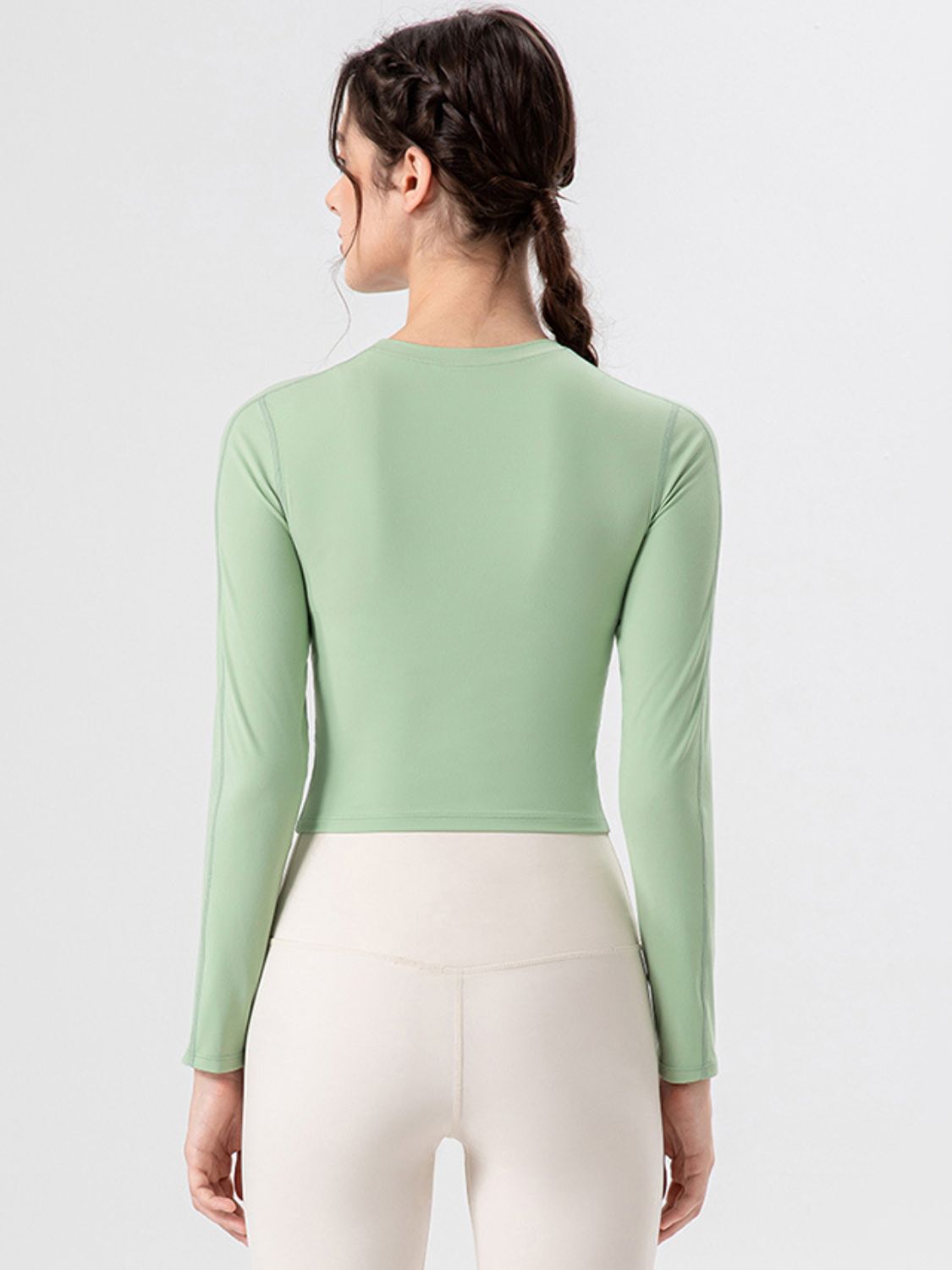 Round Neck Long Sleeve Active T-Shirt 