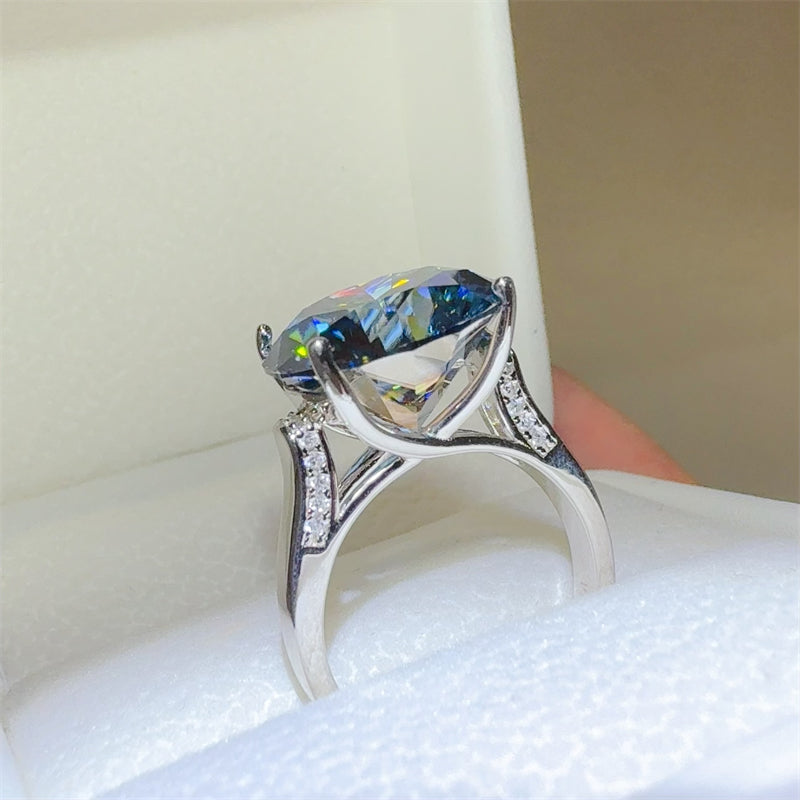 10 Carat 925 Sterling Silver Moissanite Ring 