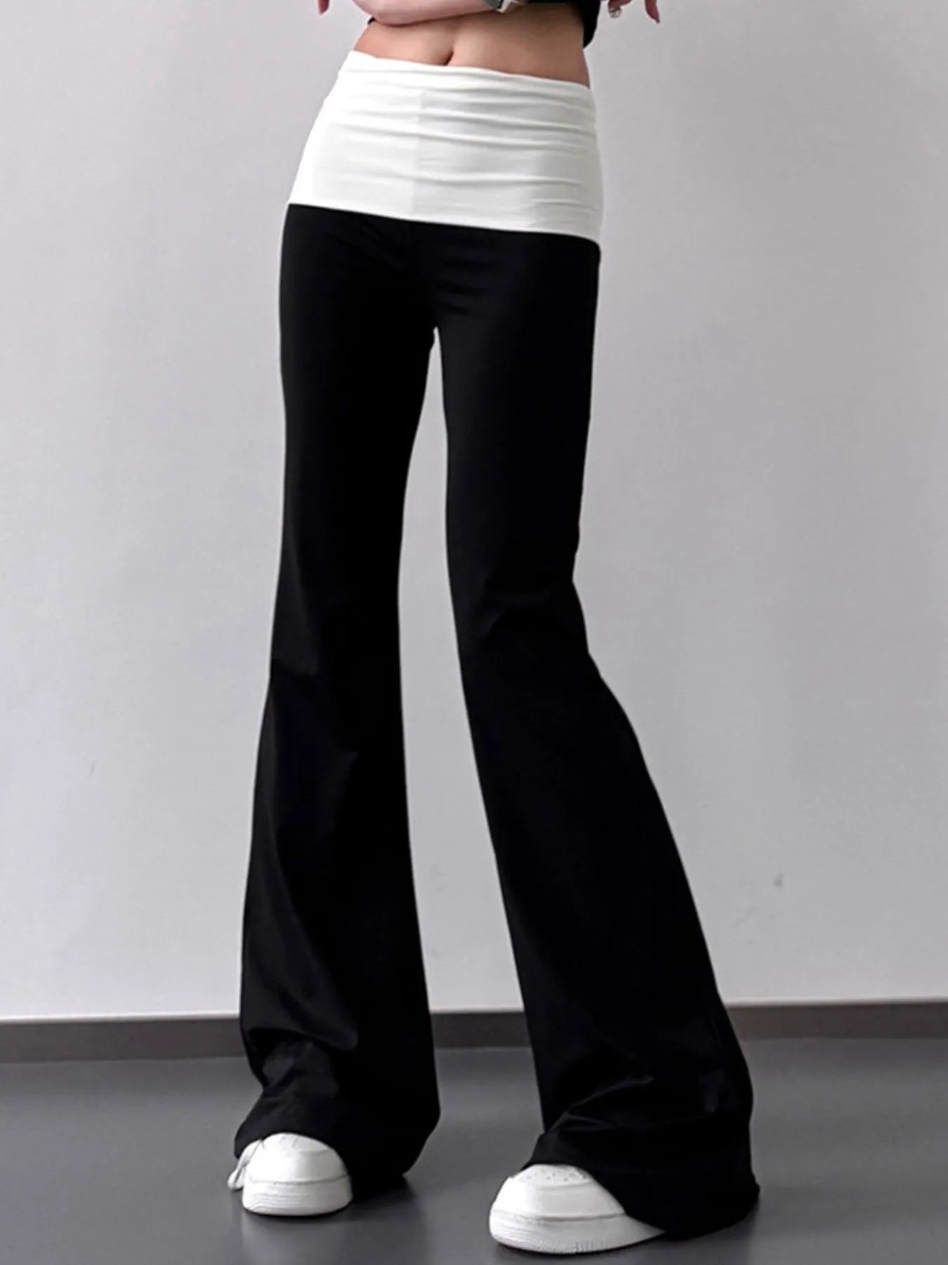 Contrast Waistband Flare Pants 