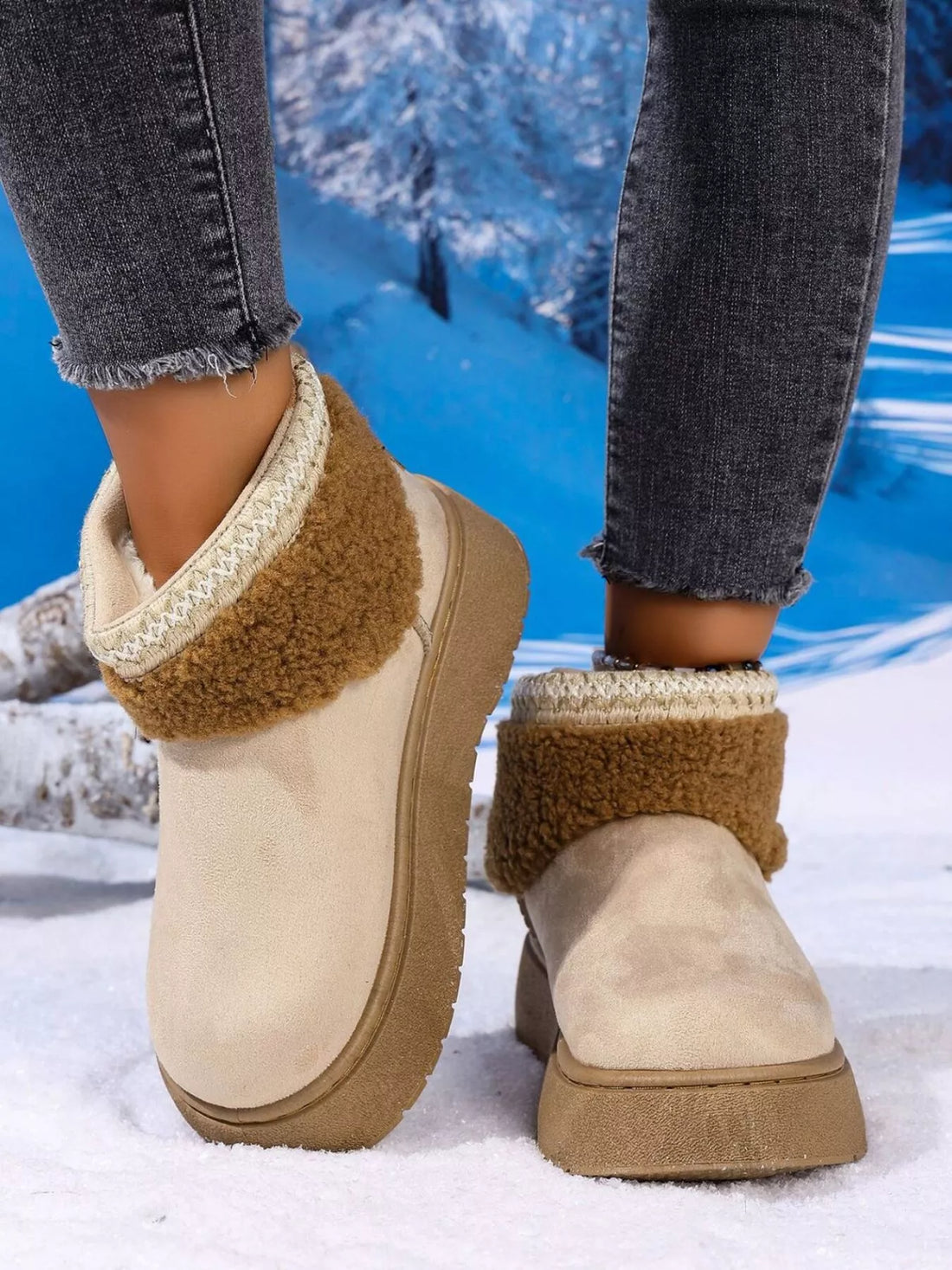 Round Toe Platform Boots 