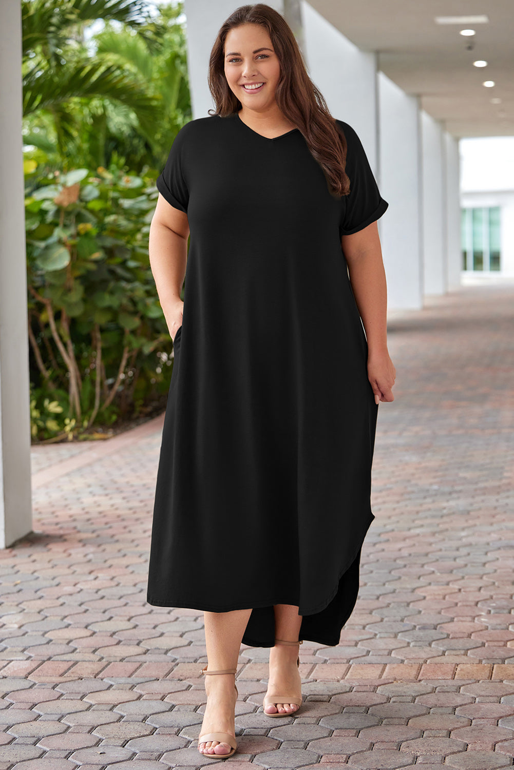 Plus Size V-Neck Short Sleeve Maxi Dress 