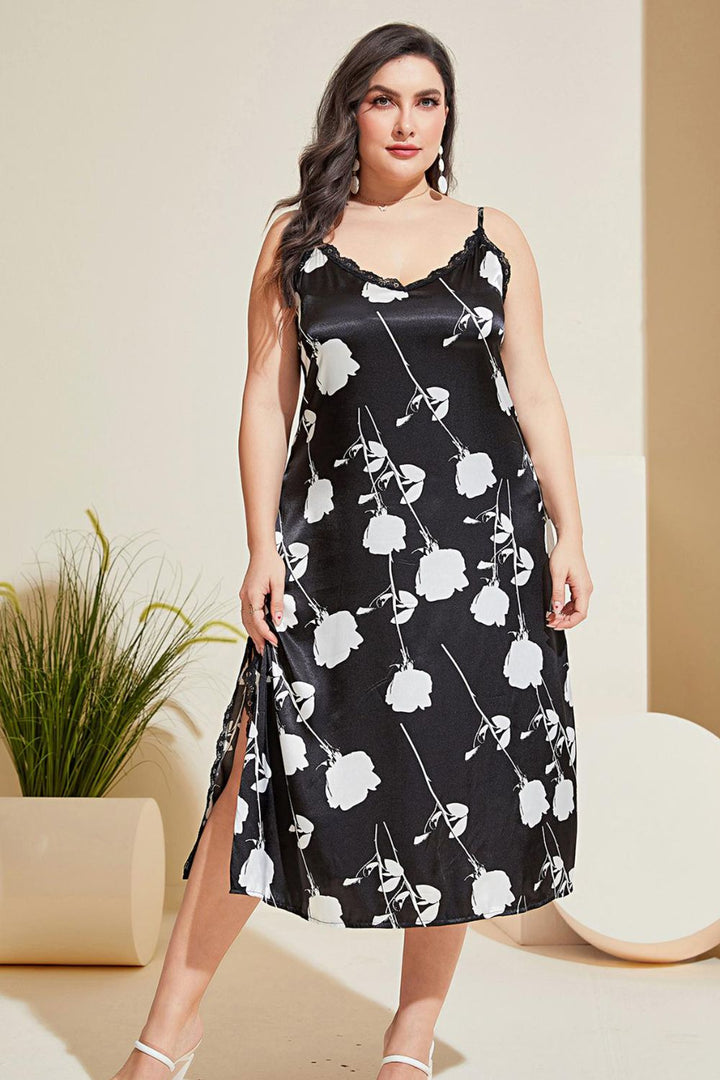 Plus Size Floral Lace Trim Side Slit Night Dress 