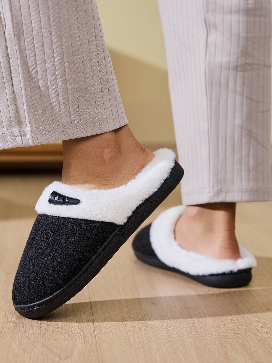 Horn Buckle Furry Texture Flat Slippers 