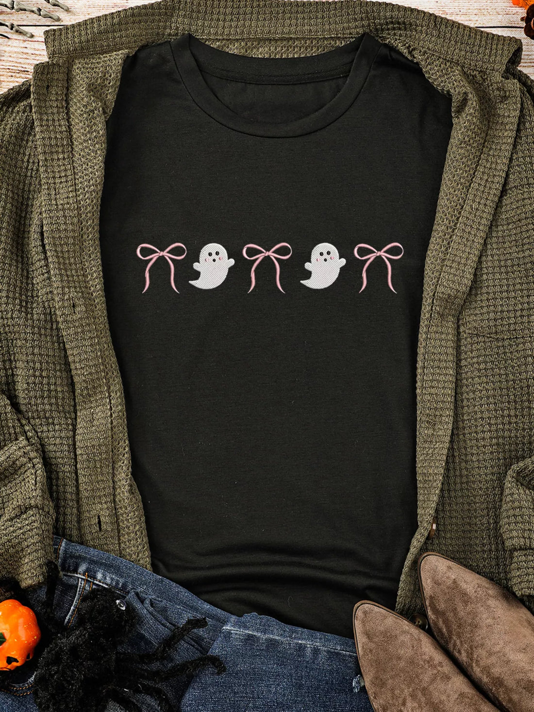 Halloween Ghost Bow Graphic Short Sleeve T-Shirt 