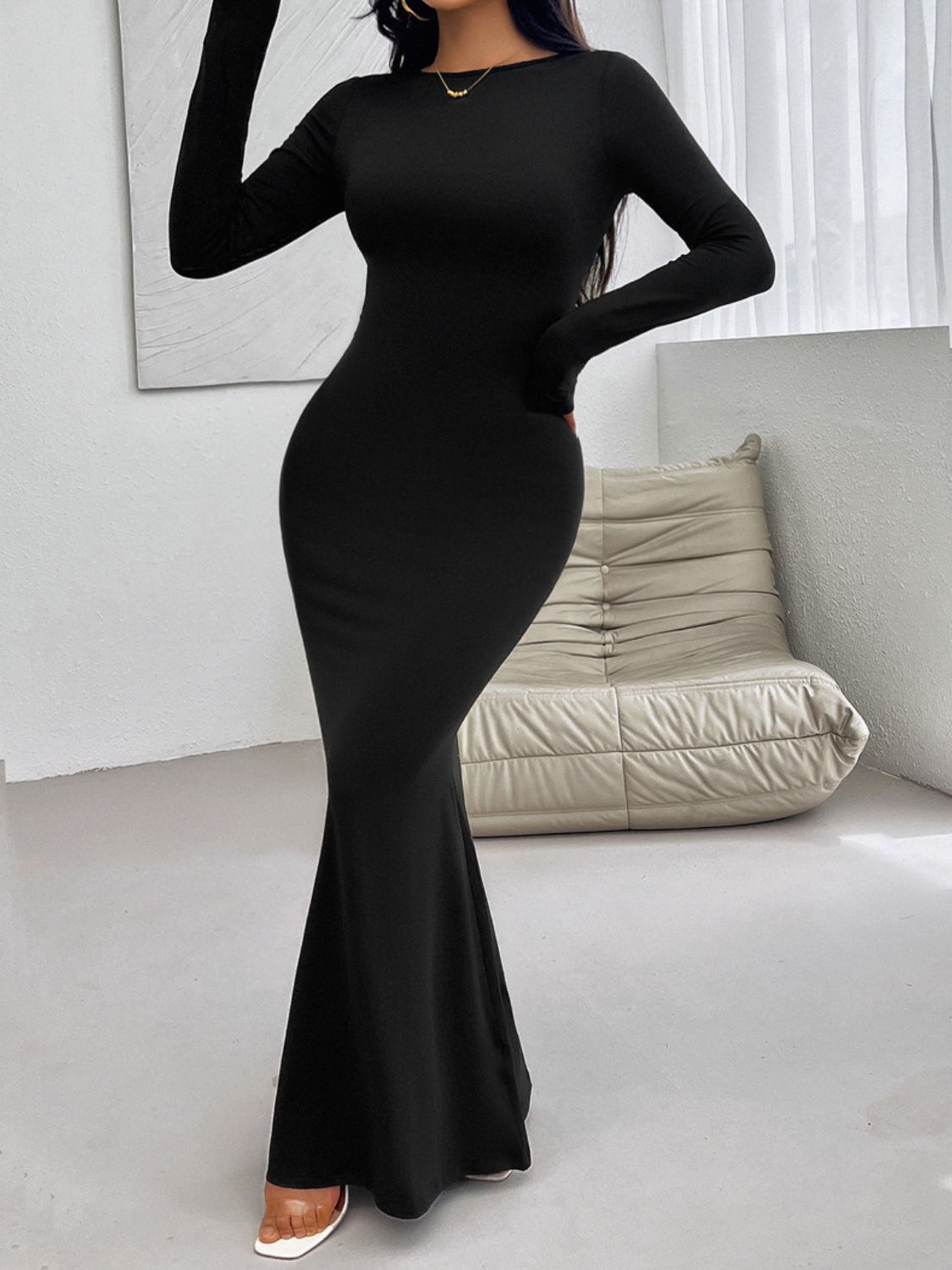 Devine Backless Round Neck Long Sleeve Maxi Dress 