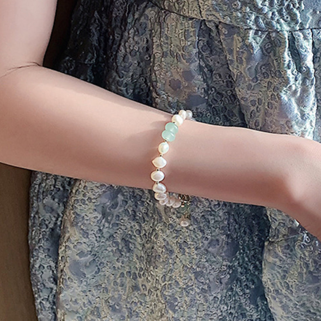 Pearl Green Stone Link Bracelet 