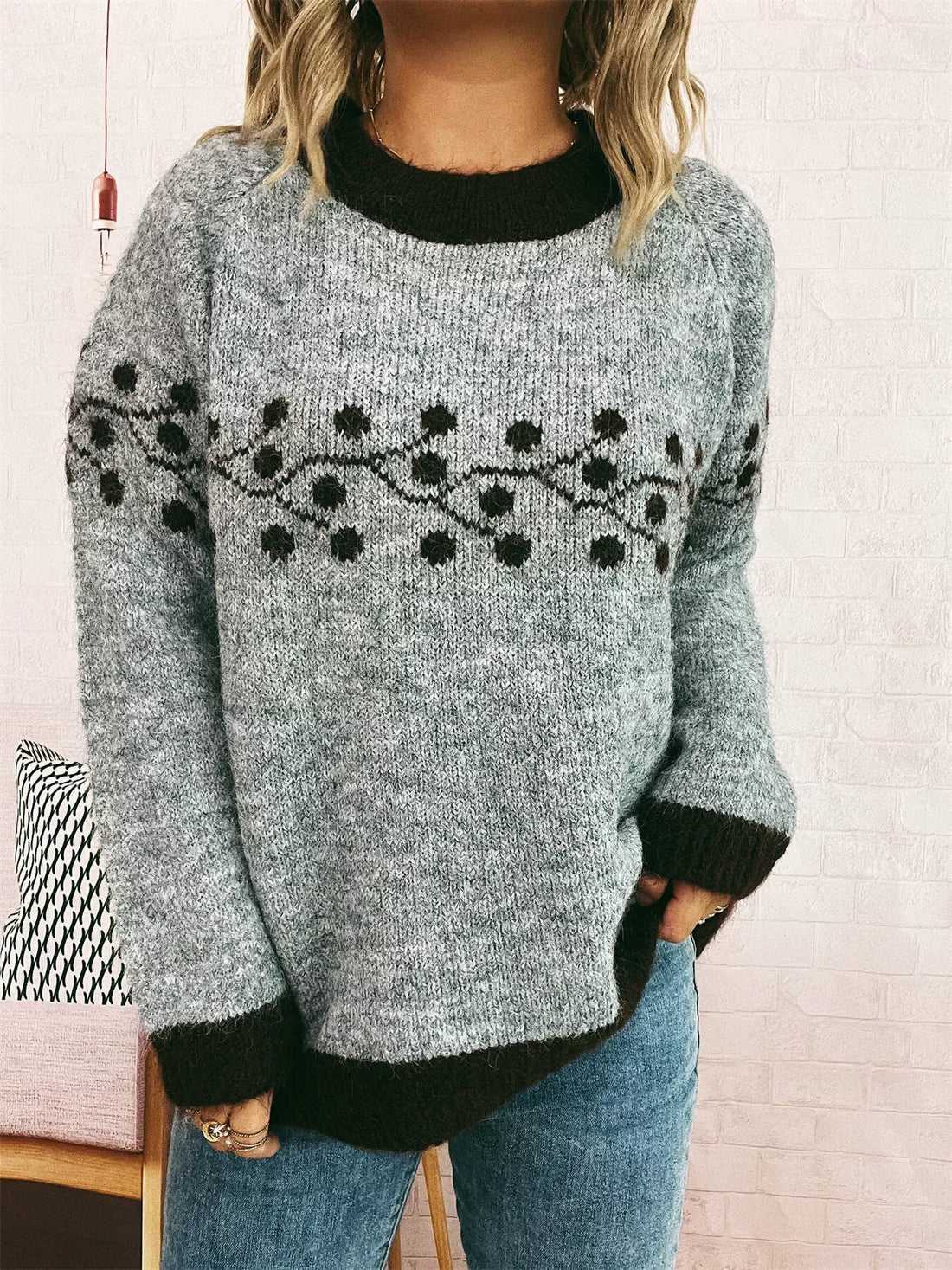 Contrast Hem Round Neck Sweater 