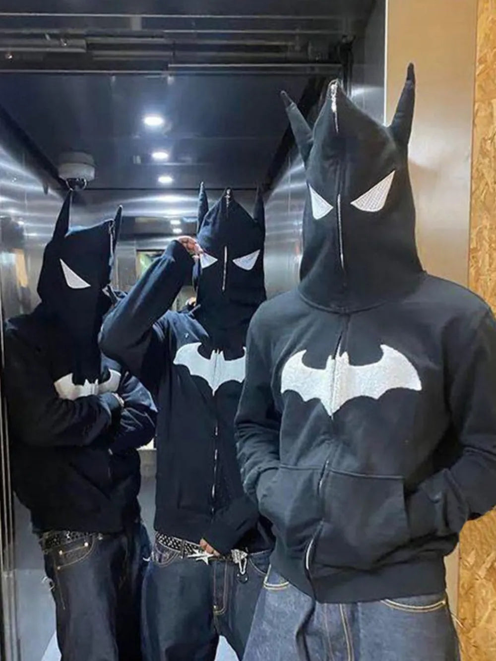 Men's Bat Embroidered Zip Up Hoodie 