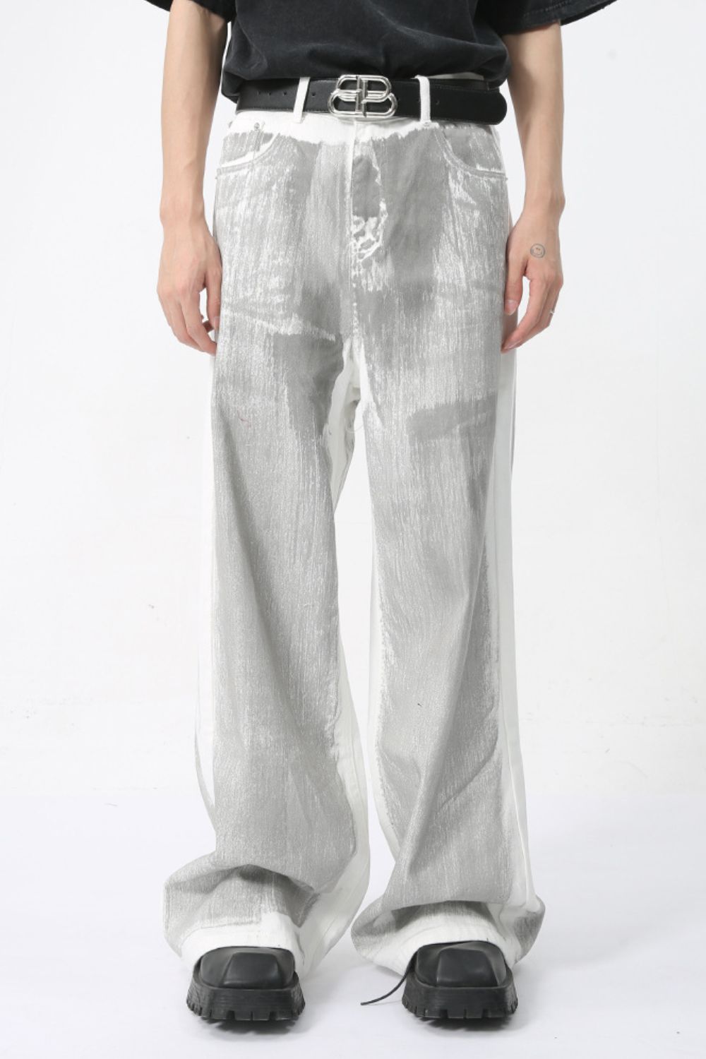 Wide Leg Jeans with Pockets 