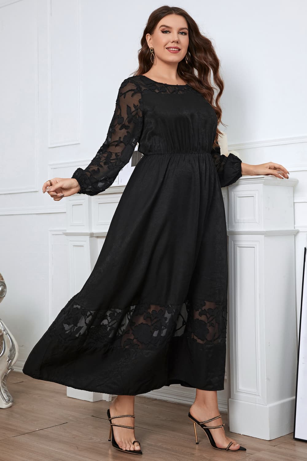 Honey Melo Apparel Plus Size Embroidery Round Neck Long Sleeve Maxi Dress 