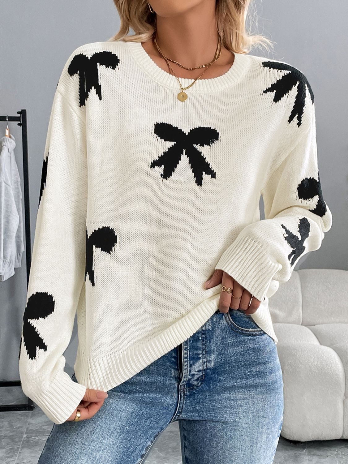 Perfee Bow Graphic Round Neck Long Sleeve Sweater 
