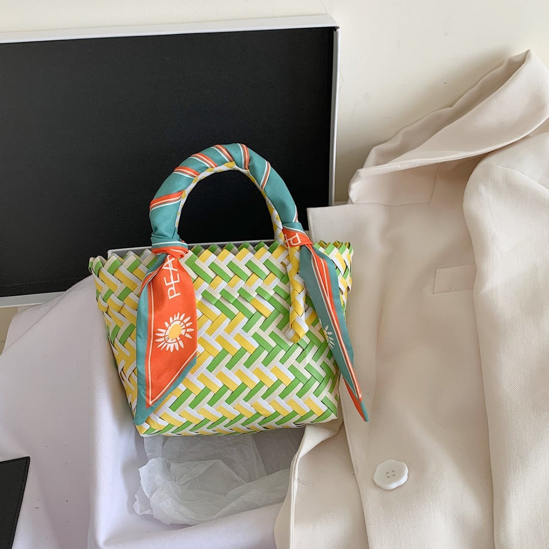 Contrast Woven Handbag with Ribbon 