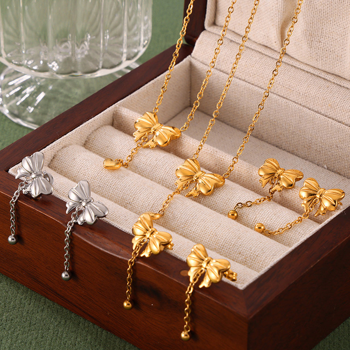 Titanium Steel Gold-Plated Bow Pendant Necklace 