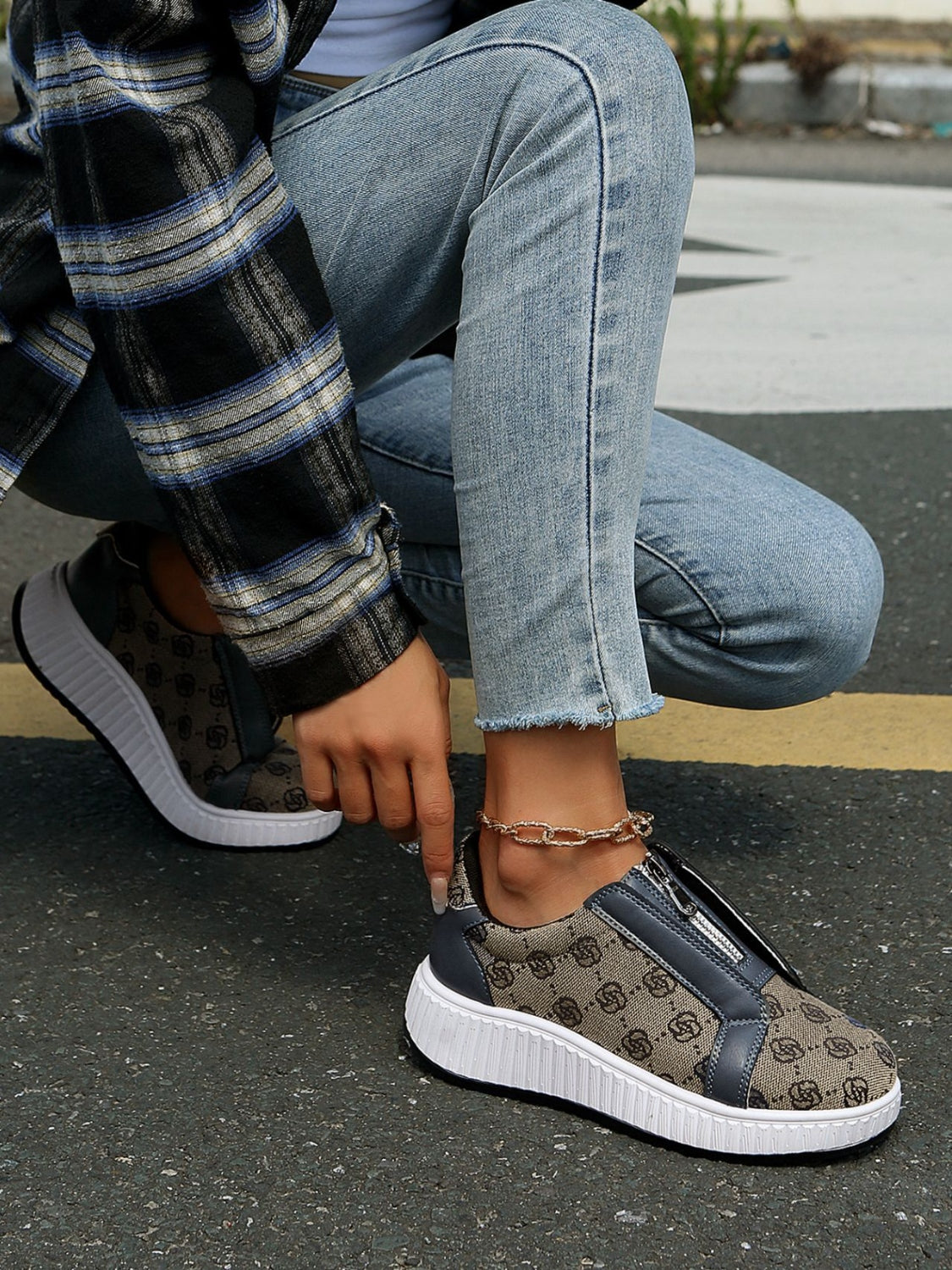 Floral Round Toe Sneakers with Zip 