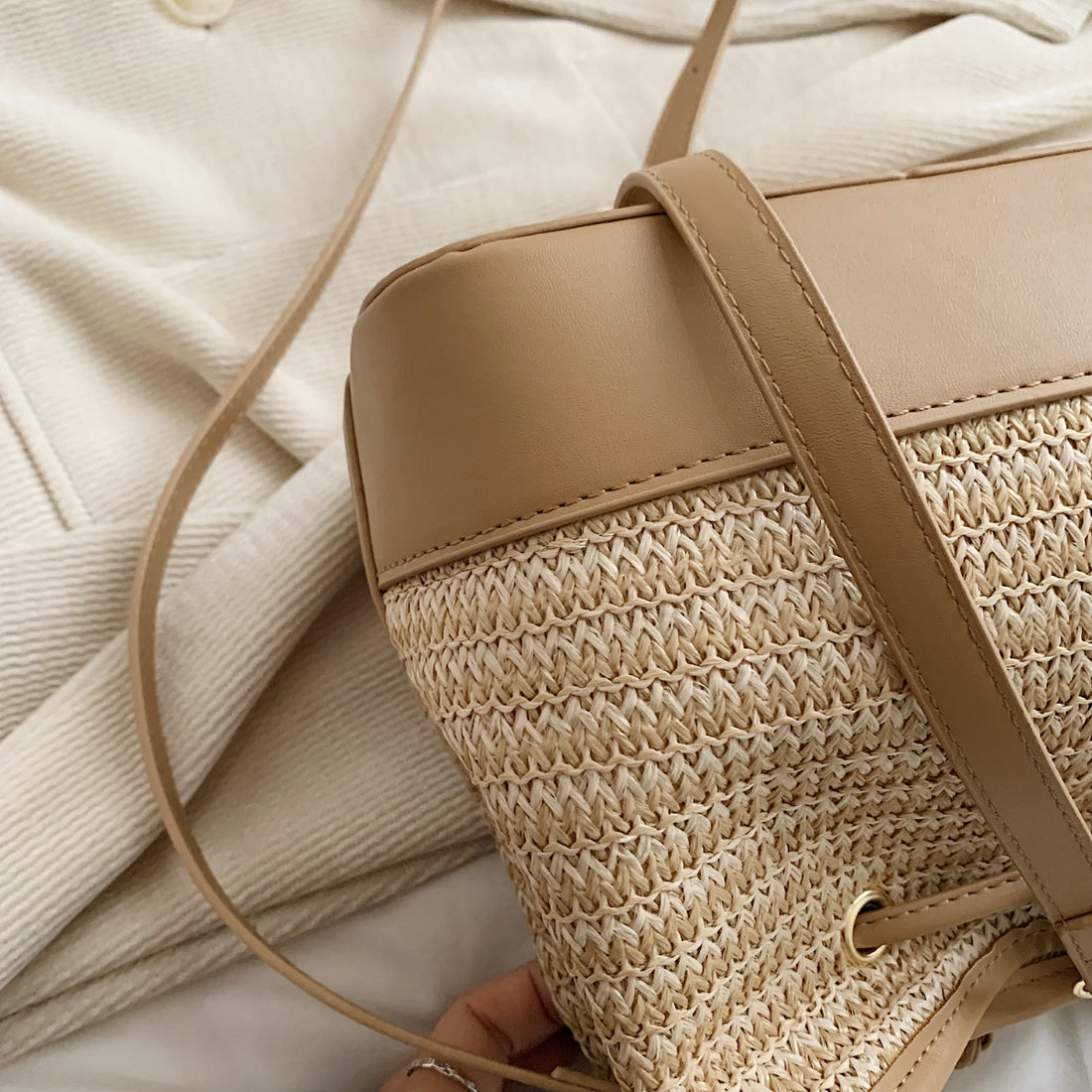 Straw Braided Shoulder Bag 