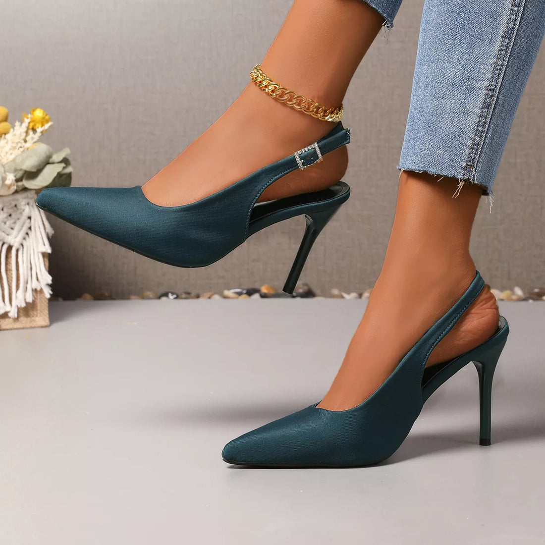 Point Toe Stiletto Pumps 