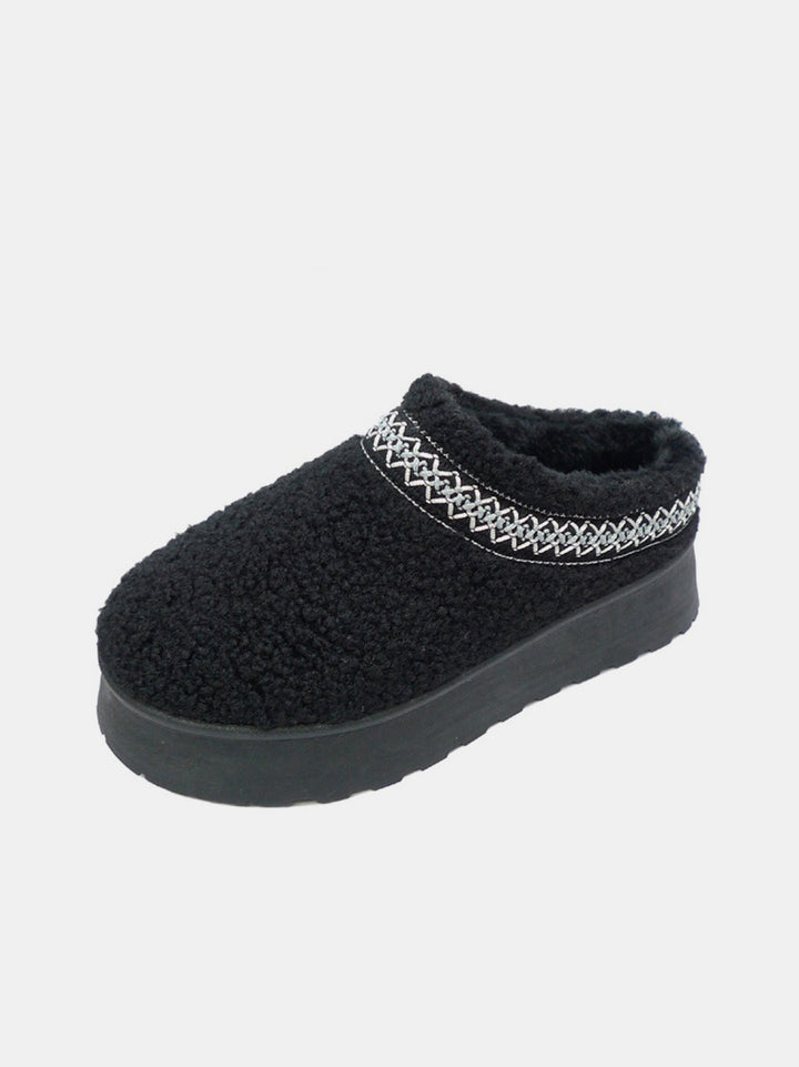 WILD DIVA Embroidered Trim Platform Sherpa Boots 