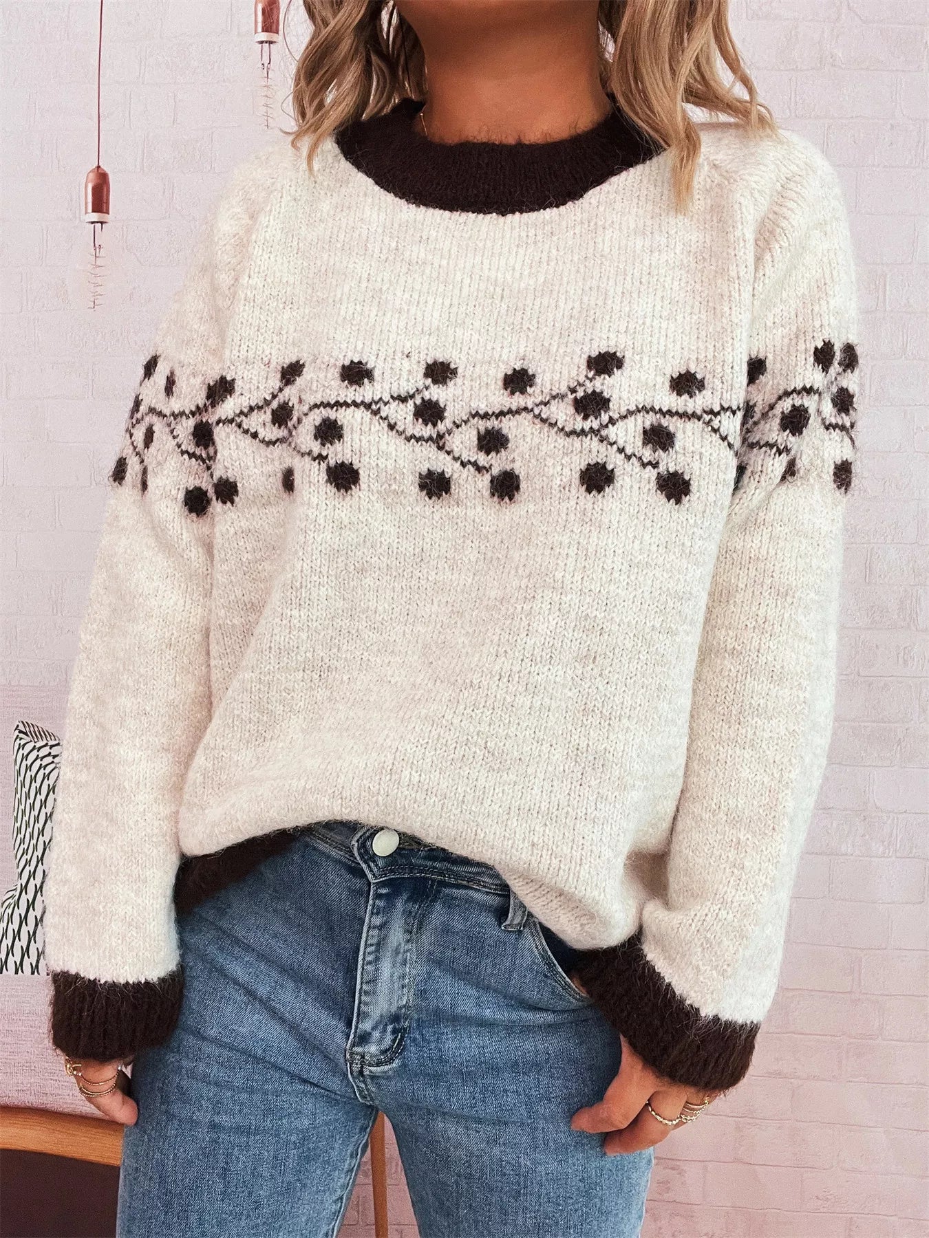 Contrast Hem Round Neck Sweater 