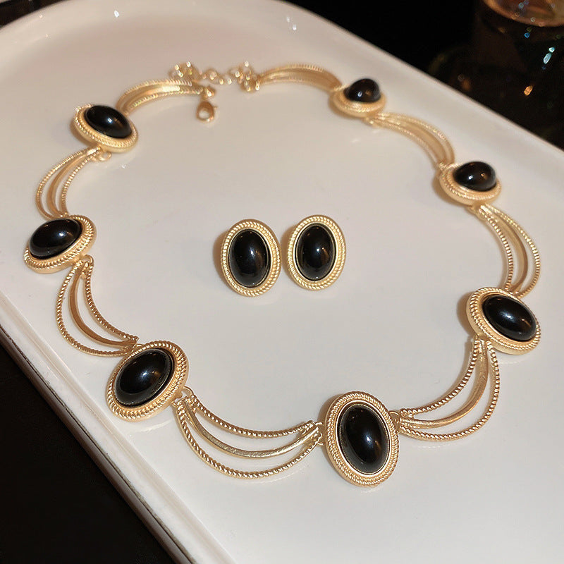 Alloy Oval Gemstone Necklace 