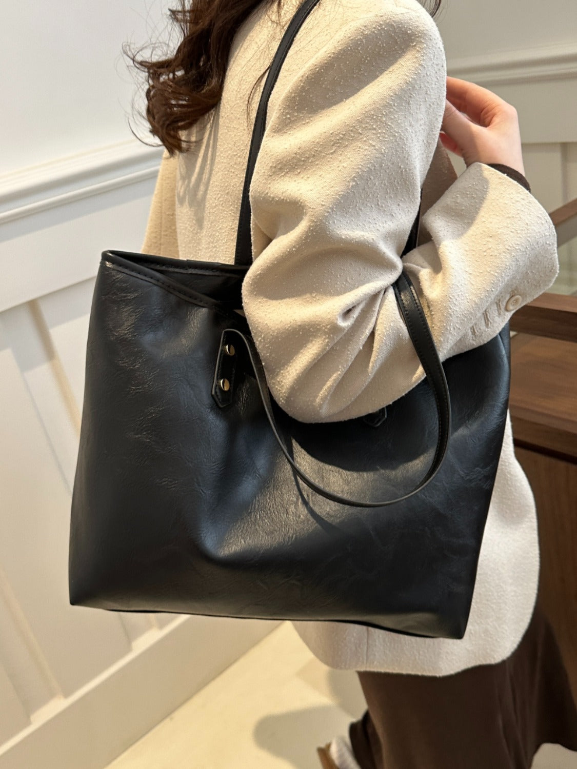 PU Leather Medium Shoulder Bag 