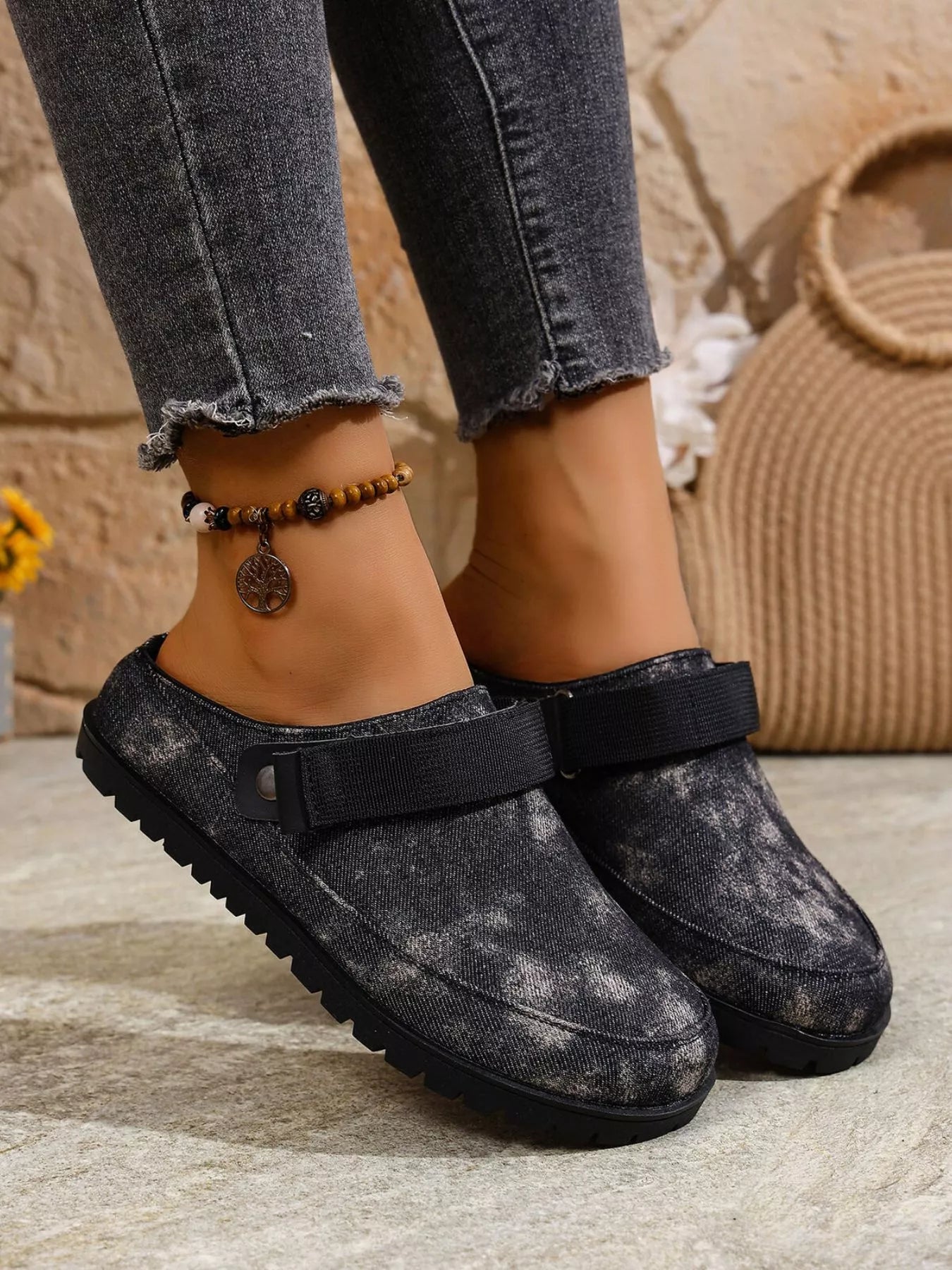 Round Toe Flats Slip-Ons 